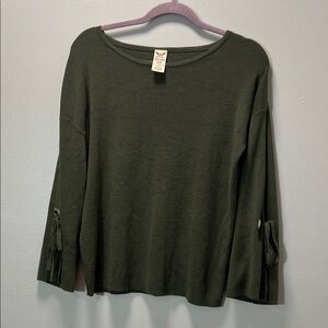 Green Faded Glory Sweater with Bell Sleeves